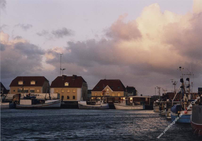 Thyboroen Morgenstimmung im Hafen